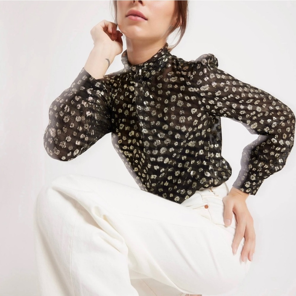 NWT Mille Charlotte top in gold dust